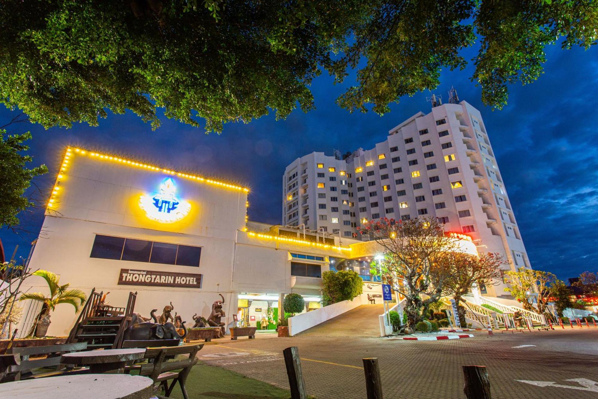 Thong Tarin Hotel Surin Exteriér fotografie