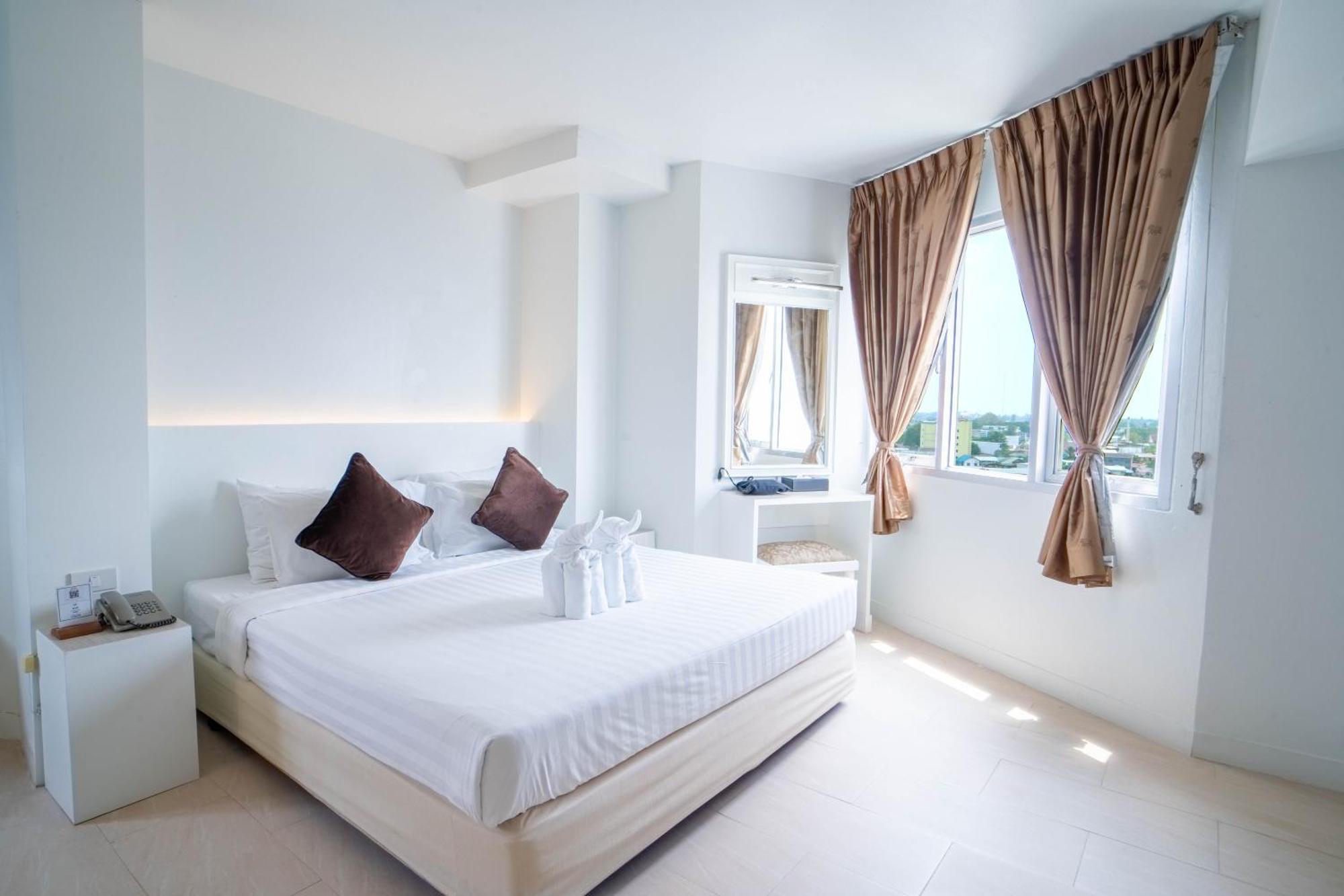 Thong Tarin Hotel Surin Exteriér fotografie