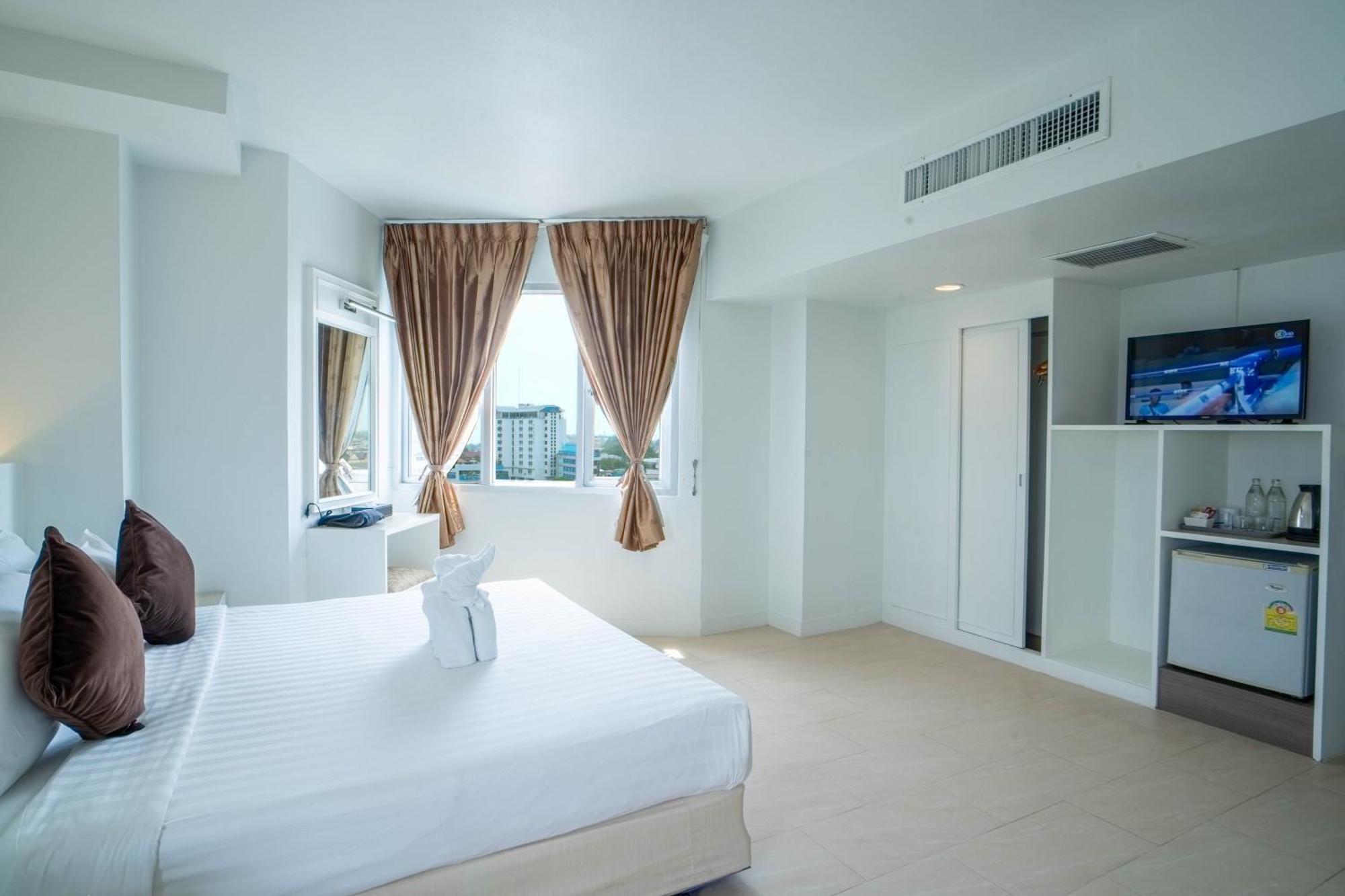 Thong Tarin Hotel Surin Exteriér fotografie